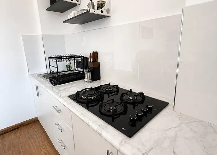 2 Bedrooms, Terraces And Views *